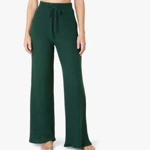 Beyond Yoga Free Style Pant Waffle Knit in Forest Green Size XS